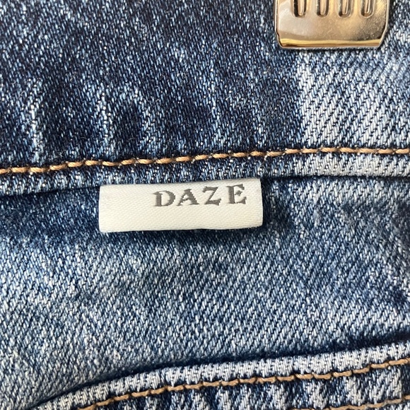 Daze denim - Picture 4 of 9